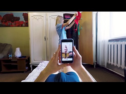 ❤️ Ua hoʻomake ʻo Stepsister i kona kaikunāne ma mua o ka hoʻi ʻana mai o ka makuahine Fuck video ia makou ☑