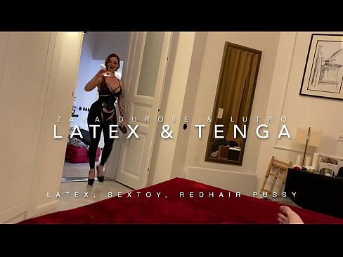 ❤️ ʻO ke kaikunāne ʻulaʻula i ka lole latex i hoʻopaʻa ʻia e ke kaikunāne Fuck video ia makou ☑